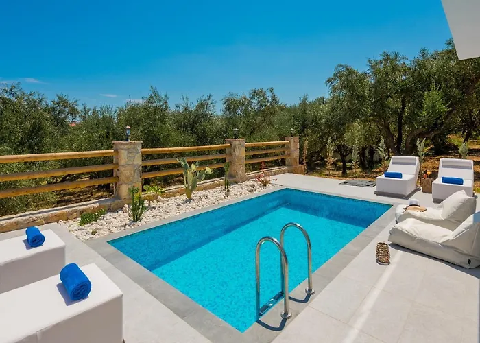 Queen Of Zakynthos Luxury Amoudi