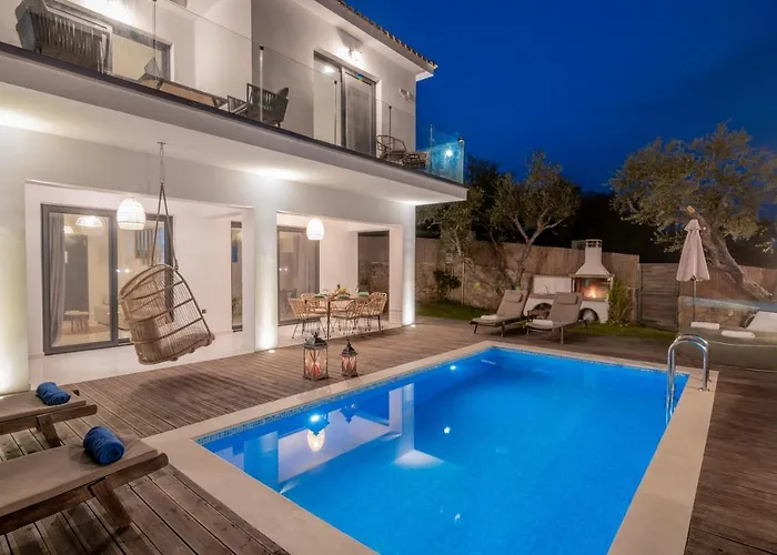 Queen Of Zakynthos Luxury Amoudi