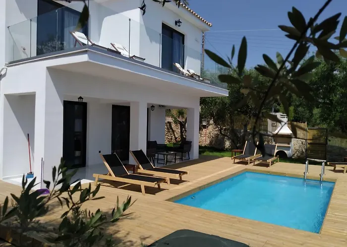 Queen Of Zakynthos Luxury Amoudi