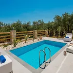 Queen Of Zakynthos Luxury Amoudi