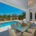 Queen Of Zakynthos Luxury *
