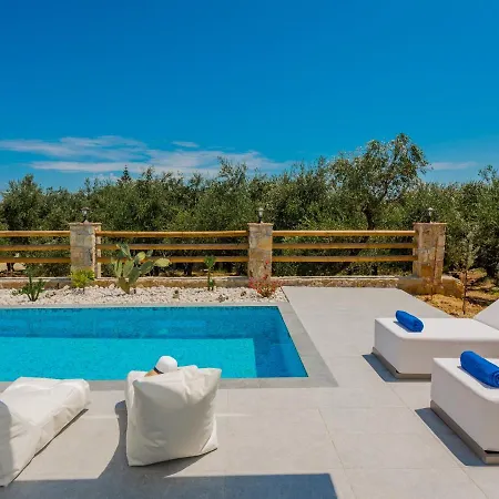 Queen Of Zakynthos Luxury וילה