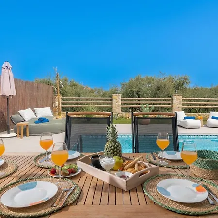 Queen Of Zakynthos Luxury Amoudi