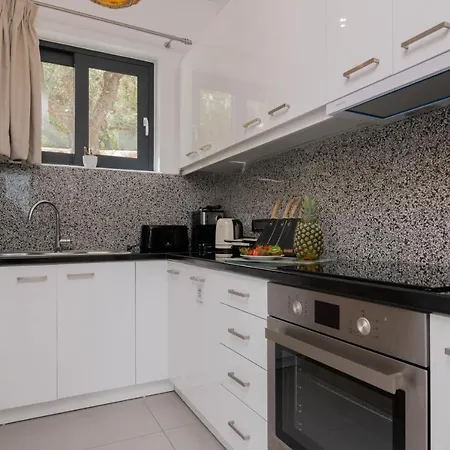 Queen Of Zakynthos Luxury Villa
